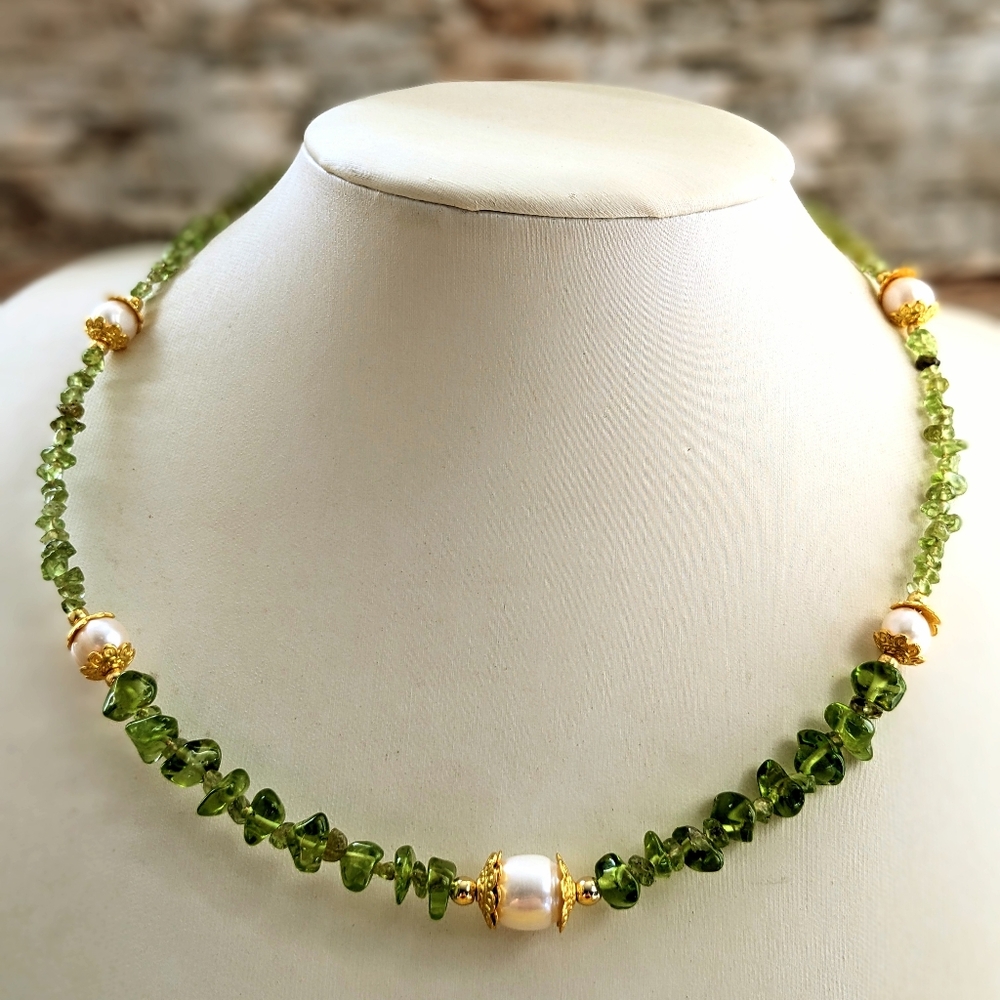 Peridot & Freshwater Pearls In Classic Gold Plated Necklace / Choker & Earrings